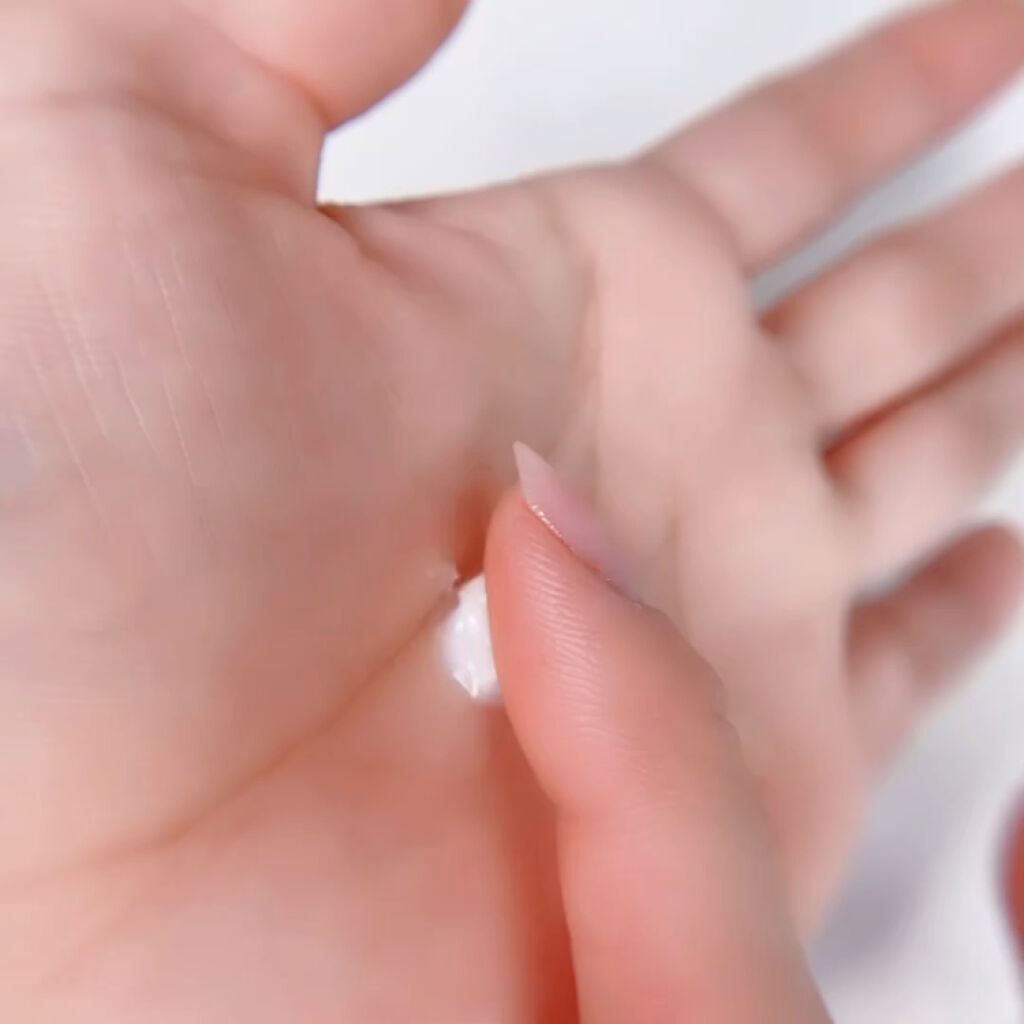 タイム リワインド リアル アイ クリーム フォー フェイス/AHC/フェイスクリームの動画クチコミ2つ目