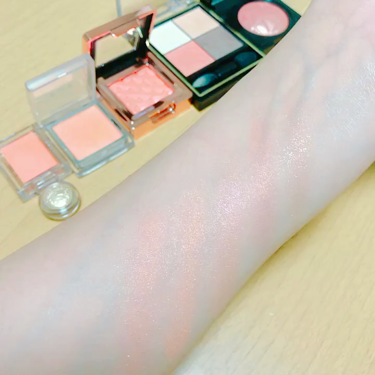 シャドーカスタマイズ/MAJOLICA MAJORCA/単色アイシャドウを使ったクチコミ（3枚目）