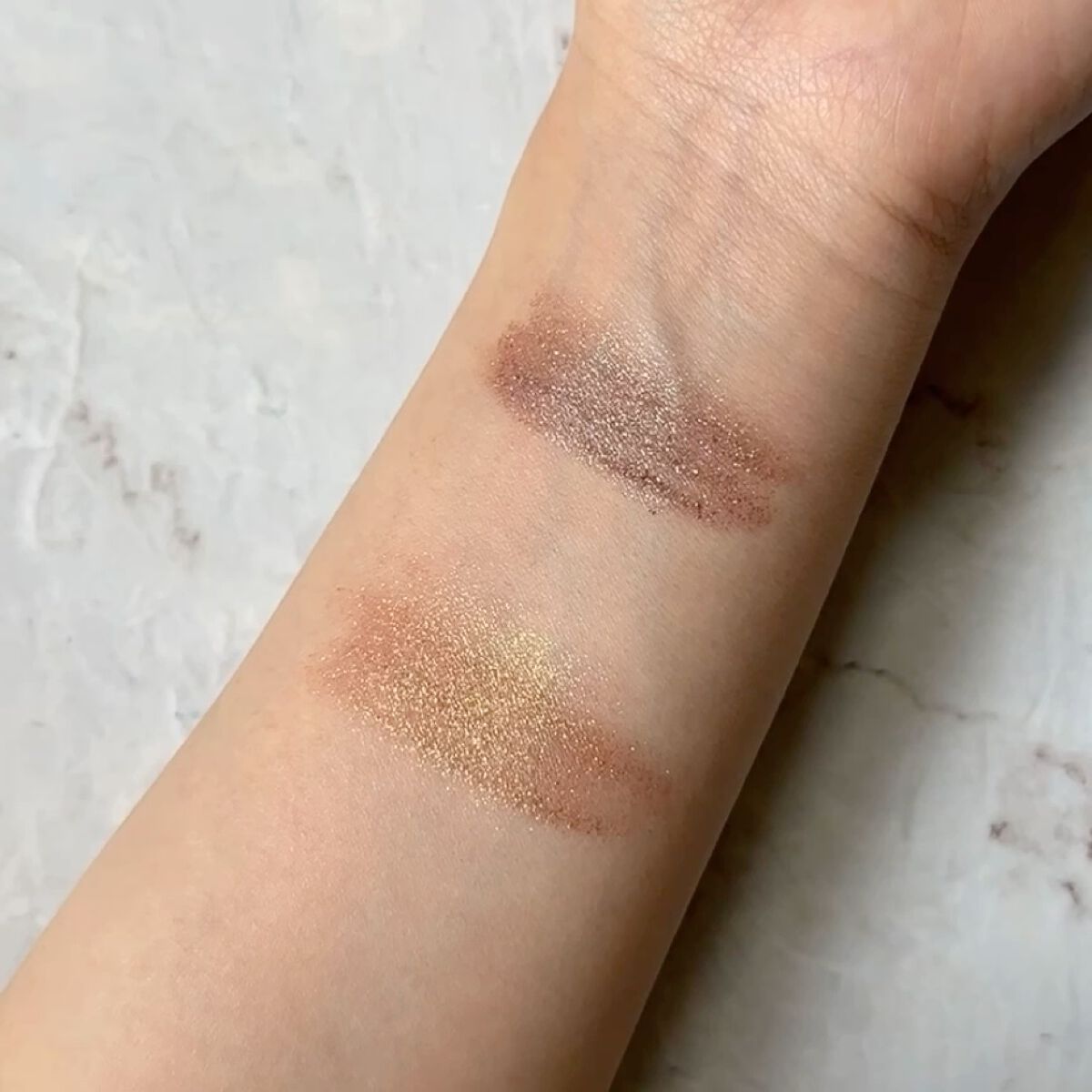 ブライトフューチャーボックス/KANEBO/単色アイシャドウの動画クチコミ4つ目