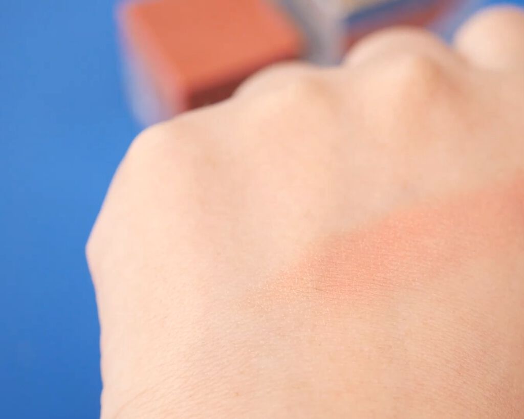 3Dトランスカラー アイ＆フェイス/コフレドール/ジェル・クリームアイシャドウの動画クチコミ2つ目