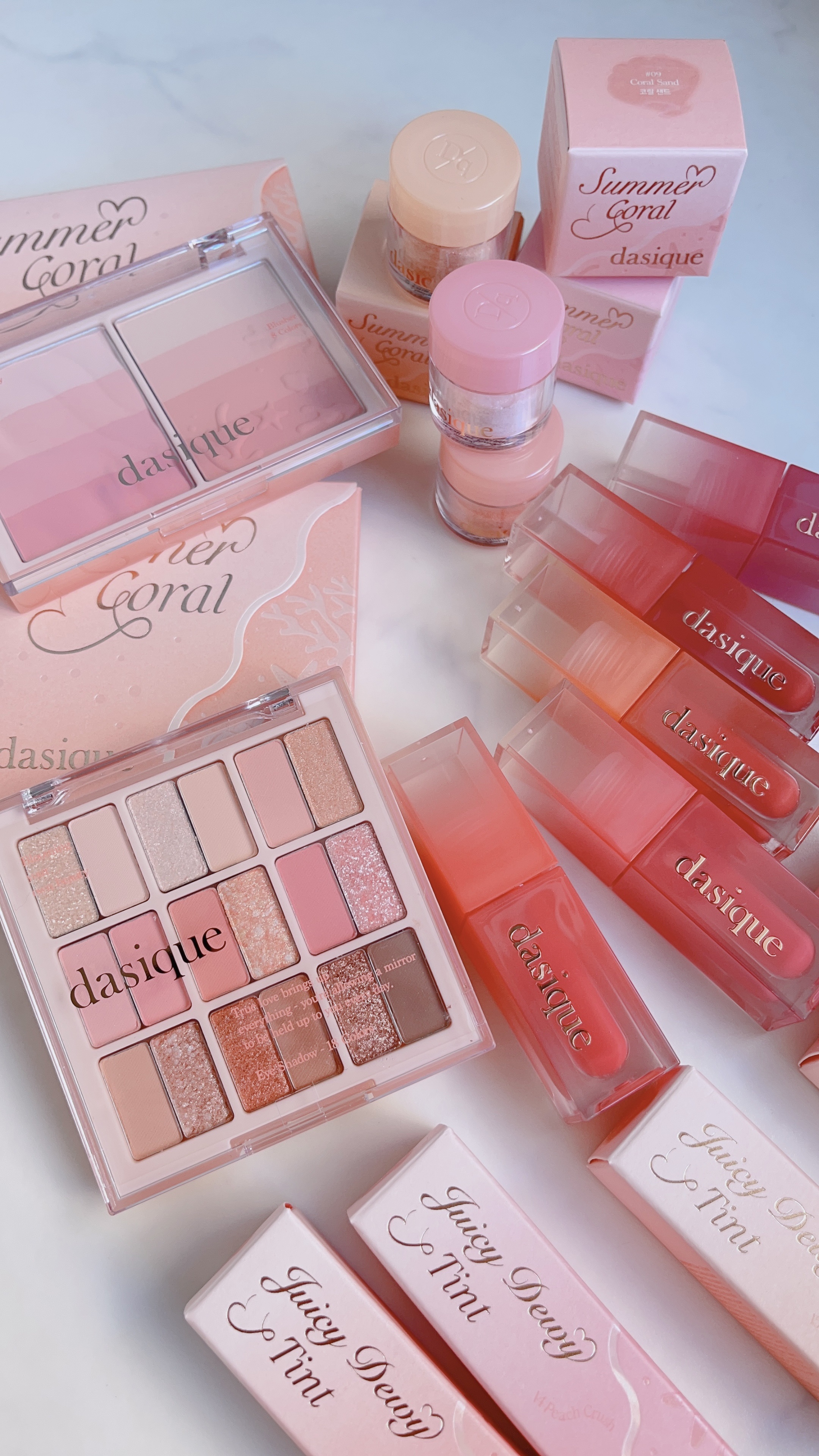 dasique夏新作かわいすぎる🌼💕
 
 
シャドウパレットもチークも
リップもグリッターパウダーも…
ぜんぶ天才的かわいさ🥹🧡

♥︎･*:.｡ ｡.:*･ﾟ♡･*:.｡ ｡.:*･ﾟ♥︎･*:.｡ ｡.:*･ﾟ
#dasiqu