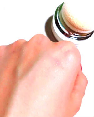 UVスパークリングボディパウダー/パルガントン/ボディパウダーの動画クチコミ1つ目