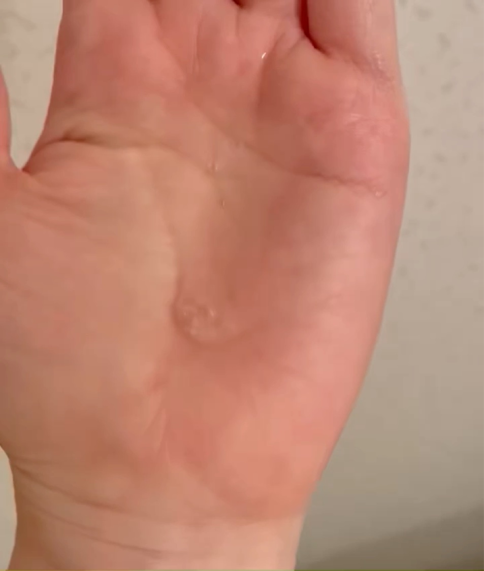 ピンクアロエムチンセラム/APRILSKIN/美容液を使ったクチコミ（3枚目）