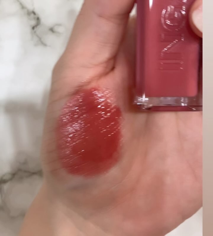 ウォーターグローリップティント/INGA/リップティントの動画クチコミ4つ目