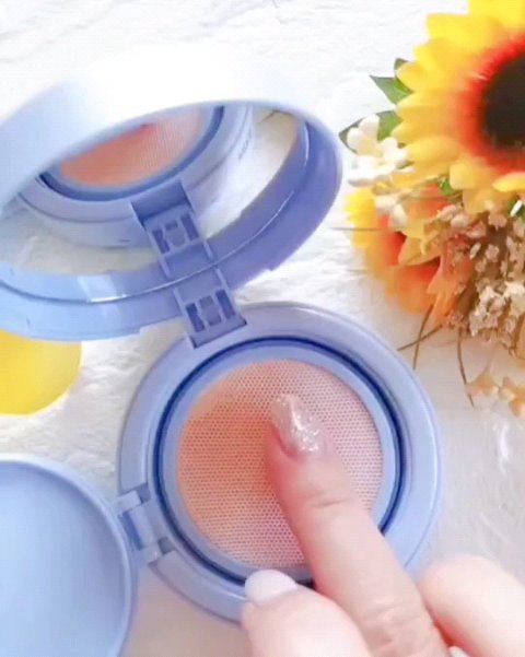 クリアウェルネス スマートミルクパクト /雪肌精/化粧下地の動画クチコミ4つ目