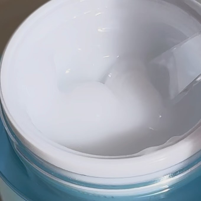 リアルアクアバランシングクリーム /ACWELL/フェイスクリームを使ったクチコミ（3枚目）