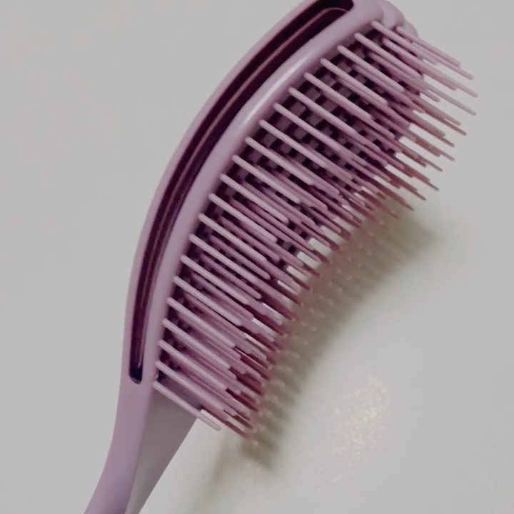 フィンガーフレックスブラシ/マペペ/ヘアブラシを使ったクチコミ（2枚目）