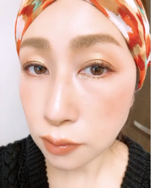 naomi for shu uemura グローオン F (レフィル)/shu uemura/パウダーチークの動画クチコミ3つ目