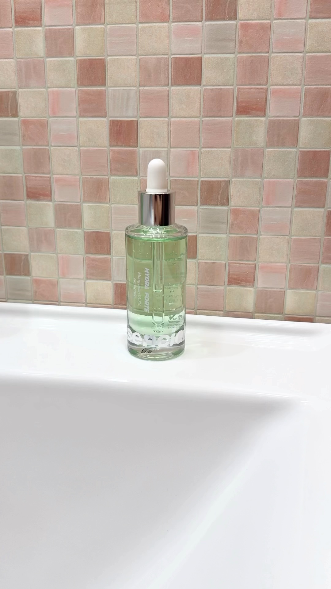 Hydra Forte Ampoule/essenciel/美容液の人気ショート動画