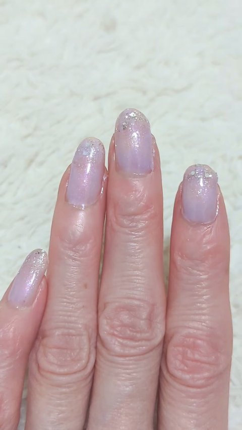 ネイルホリック ラメ トップコート/ネイルホリック/ネイルトップコートの動画クチコミ2つ目