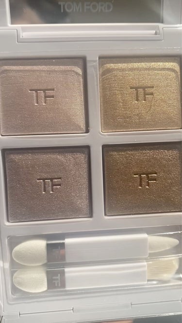 ソレイユ アイ カラー クォード/TOM FORD BEAUTY/パウダーアイシャドウを使ったクチコミ（3枚目）