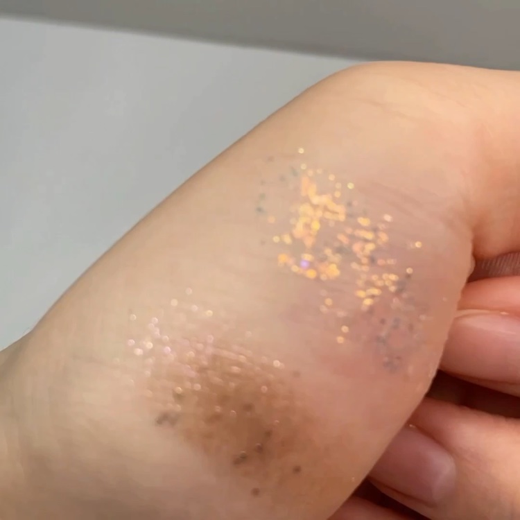 グリッター ビーム ピグメント/Witch's Pouch/グリッターの動画クチコミ1つ目