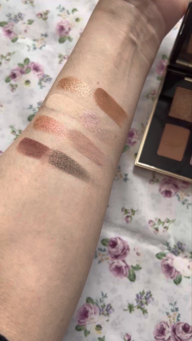 アリス イン ワンダーランド アイシャドウ パレット/BOBBI BROWN/アイシャドウパレットを使ったクチコミ（2枚目）