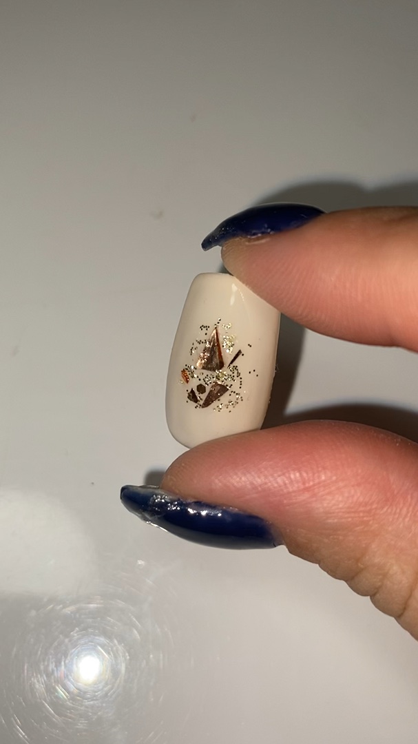 アイデイト グリッター/IDATE/グリッターの動画クチコミ5つ目