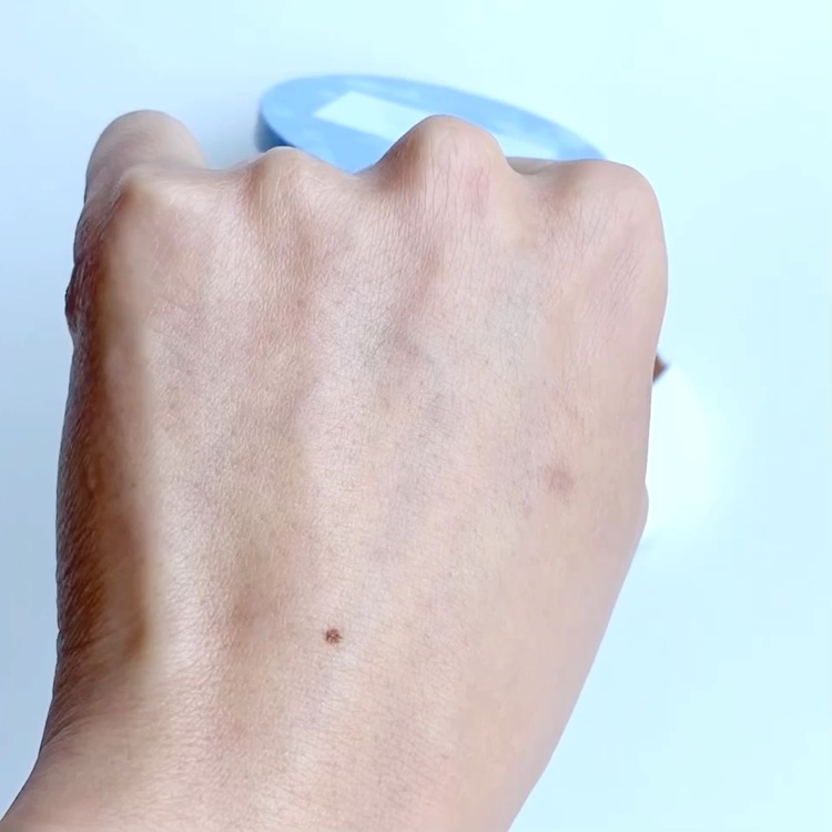 ミネラルUVパウダーN クールコンフォート/ONLY MINERALS/プレストパウダーの動画クチコミ5つ目