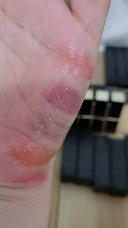 モイスチャー リッチ リップスティック/SUQQU/口紅の人気ショート動画