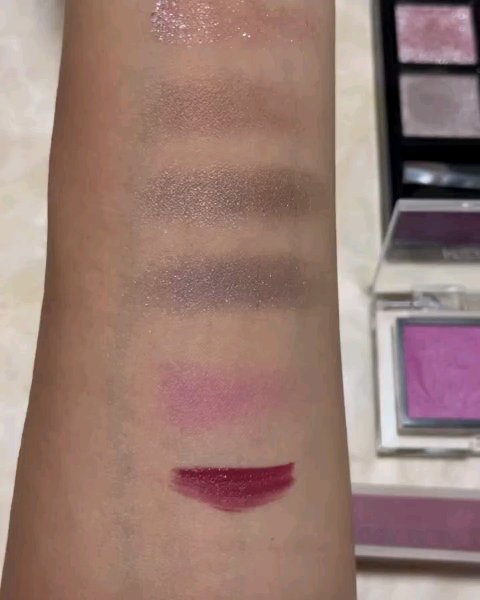 アディクション ザ ブラッシュ マット 010M Orchid Dusk/ADDICTION/パウダーチークを使ったクチコミ（3枚目）