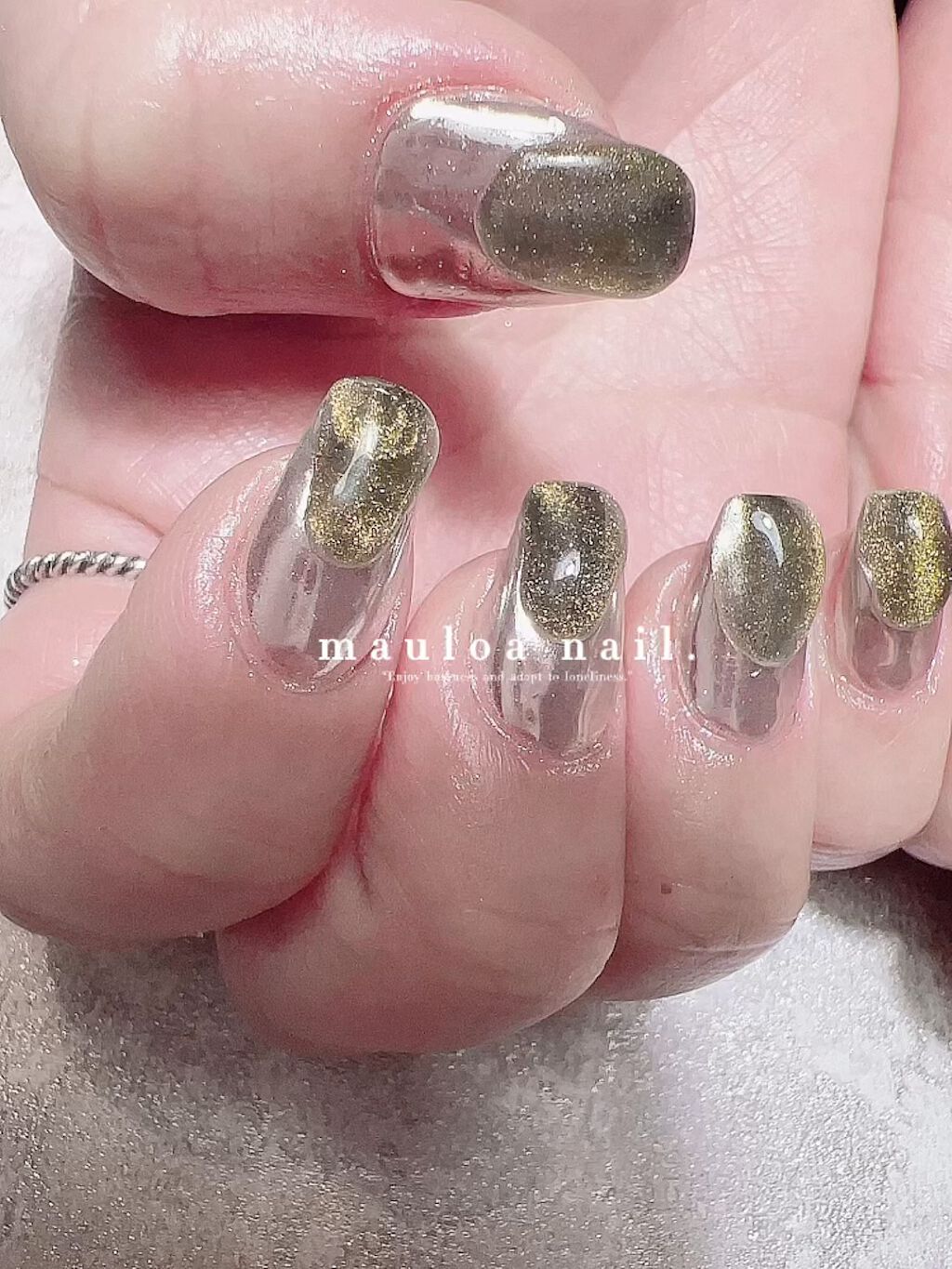 #緑ネイル,#ネイル,#アートネイル,#冬ネイル,#ミラーアートネイル,#リングネイル,#成人式ネイル,#ジュエリーネイル,#ミラーネイル,#手書きアートネイル,#ハートネイル,#パーツネイル,#ミラーネイル,#シルバーアクセネイル,#冬ネイル,#天王寺ネイルのネイルデザイン