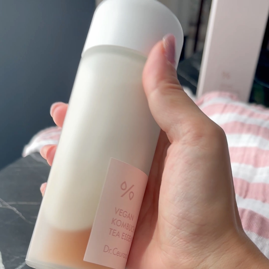 ヴィーガンコンブチャ ティー エッセンス/Dr.Ceuracle/オールインワン化粧品を使ったクチコミ（3枚目）