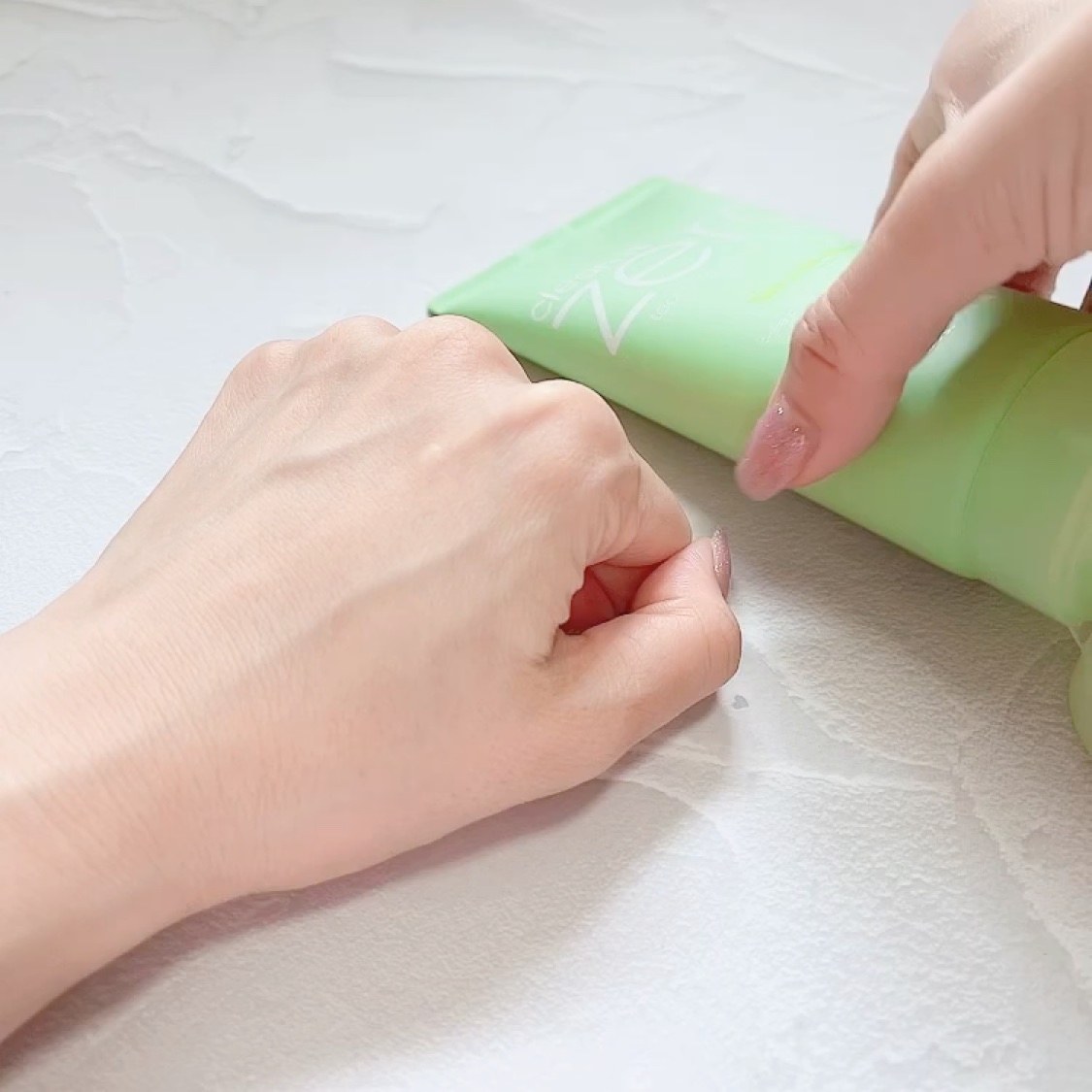 ティーツリーポアピーリングジェル/BANILA CO/ピーリングの動画クチコミ1つ目