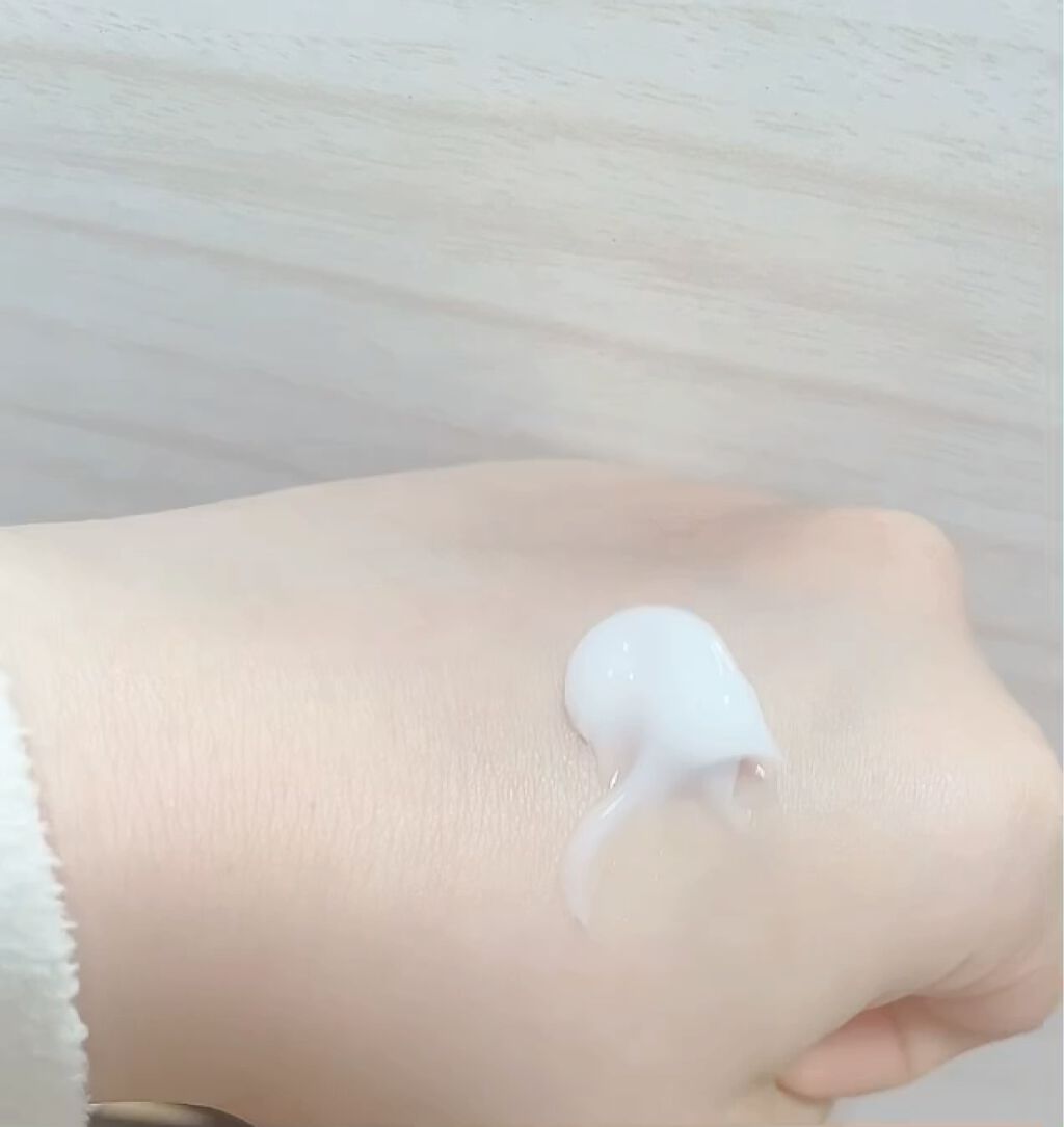 ピュアアルテミシア カーミングウォータークリーム/HANYUL(ハンユル)/フェイスクリームを使ったクチコミ（2枚目）