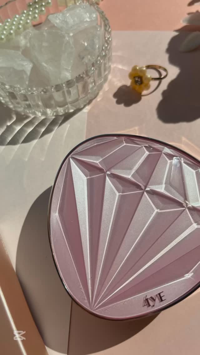 ピンクダイヤクッション/4YE/クッションファンデーションの人気ショート動画