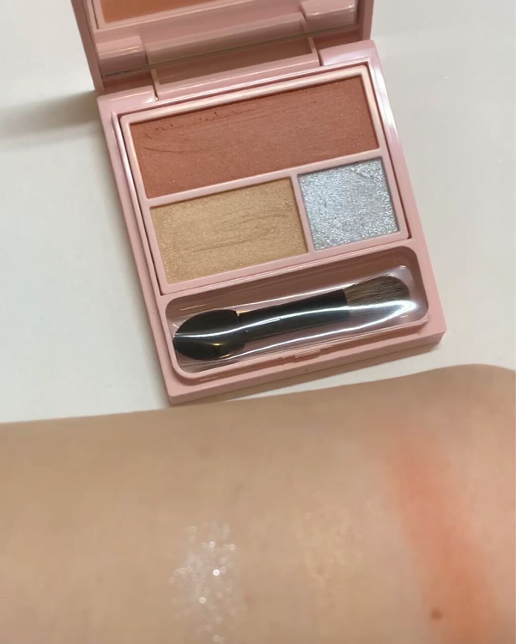 フーミー アイシャドウパレット/WHOMEE/アイシャドウパレットを使ったクチコミ（2枚目）