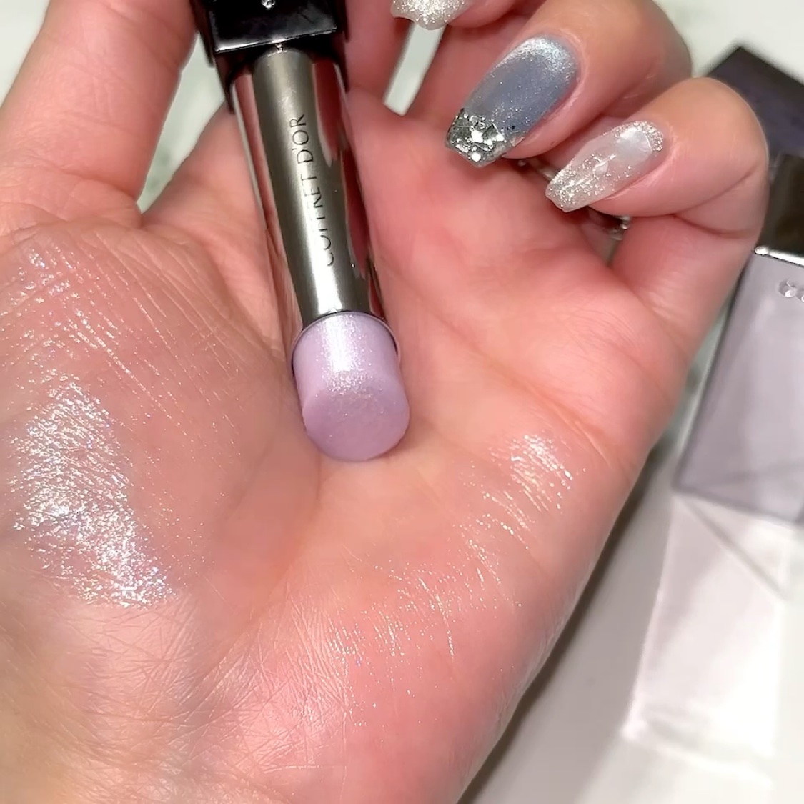 スキンシンクロルージュ/コフレドール/口紅の動画クチコミ5つ目