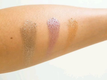 Metallist Sparkling Foiled Pigment/Touch In Sol/パウダーアイシャドウの動画クチコミ1つ目