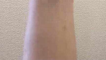 キャンドゥ MS グリッターアイジェルのクチコミ「✨¥330で気持ち上がる⤴︎コスメ♪  
ピタっと密着
つづく輝き
ピタッと密着するキラキ.....」(2枚目)