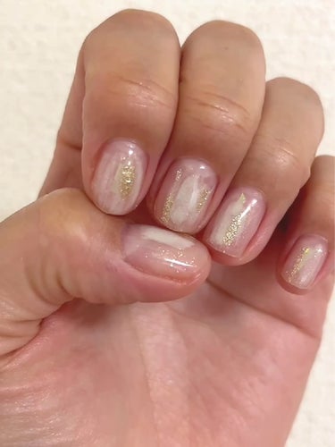 セリア ジェルネイルのクチコミ「\どんな服･メイクにも合う‼︎ニュアンスネイル💅/

ネイルって
自分の視界に入るから
爪がち.....」（2枚目）