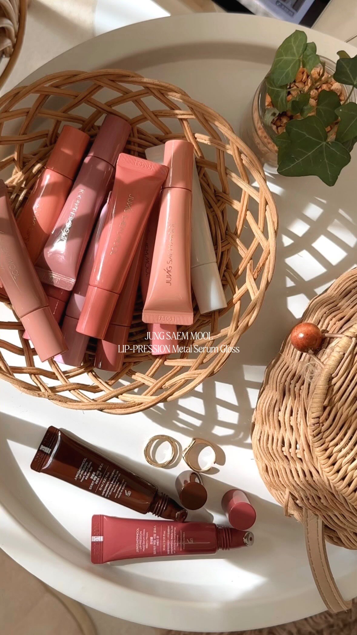 リッププレッションメタルセラムグロス/JUNG SAEM MOOL/リップグロスを使ったクチコミ（1枚目）