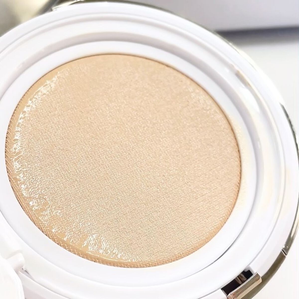 グロウ クッション〈カバータイプ〉 No.21N 明るい肌色/MISSHA/クッションファンデーションを使ったクチコミ（2枚目）