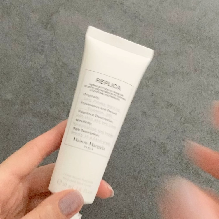 レプリカ ハンドクリーム レイジーサンデー モーニング/Maison Margiela Fragrances/ハンドクリームの動画クチコミ2つ目