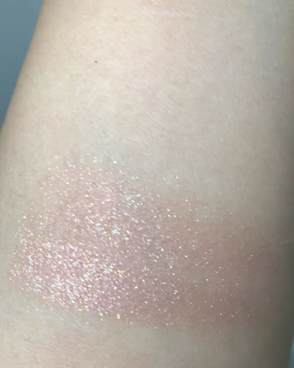 マイグロウ スパークル/innisfree/単色アイシャドウの動画クチコミ1つ目