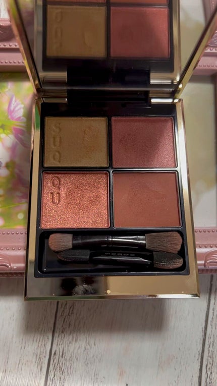 シグニチャー カラー アイズ/SUQQU/アイシャドウパレットの人気ショート動画