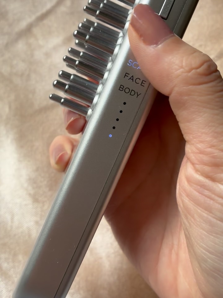 EMSリフトブラシ/SALONIA/ボディケア美容家電を使ったクチコミ（2枚目）