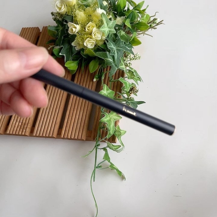 シマーシャドウペンシル ムーンライトゴールド/heme/ジェル・クリームアイシャドウを使ったクチコミ（3枚目）