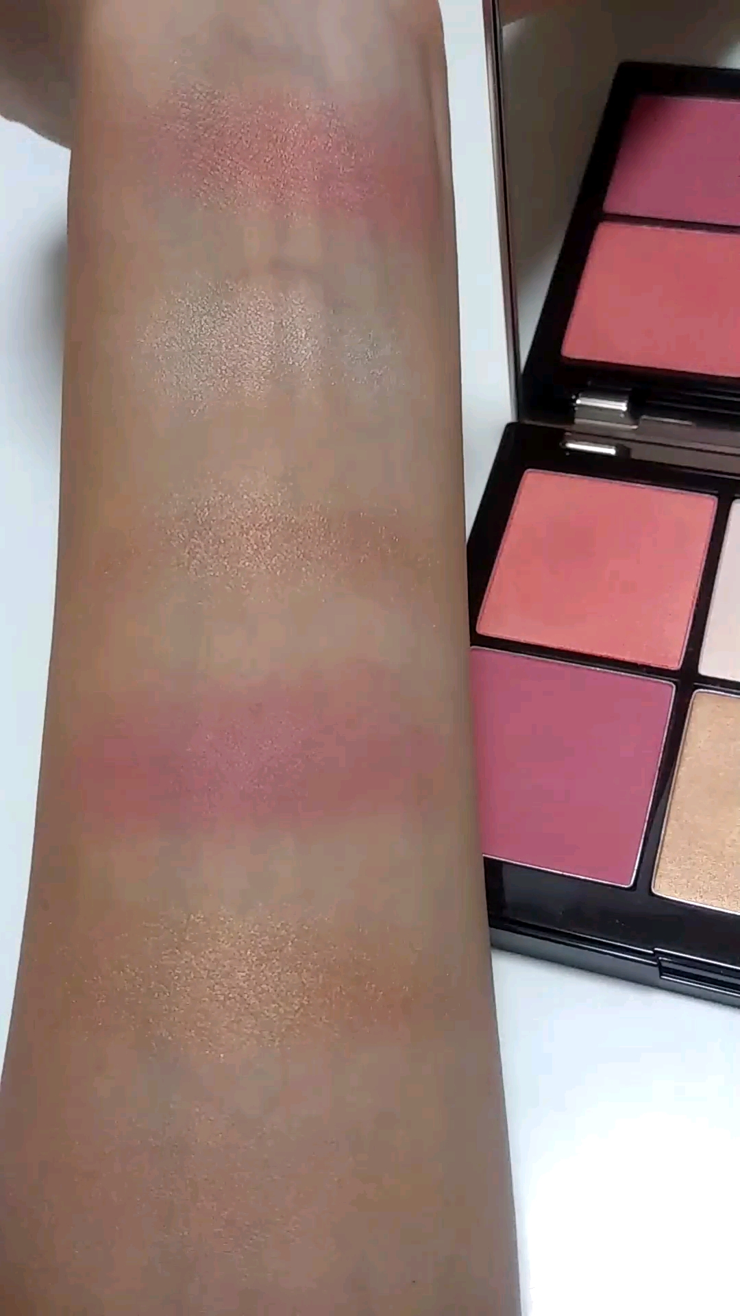 トレ シック パレット/ローラ メルシエ/ジェル・クリームチークを使ったクチコミ（3枚目）