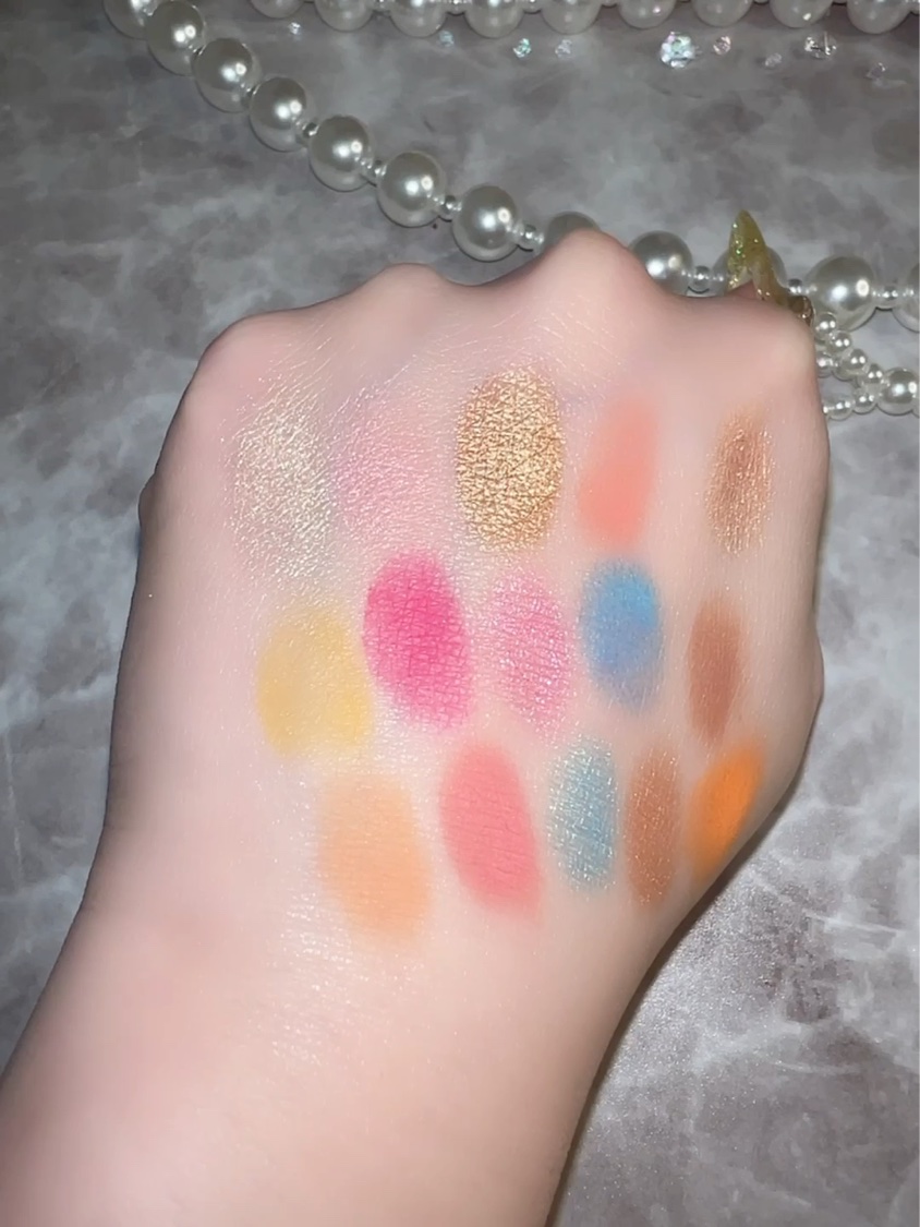  マリブ バービー/ColourPop/アイシャドウパレットの動画クチコミ2つ目