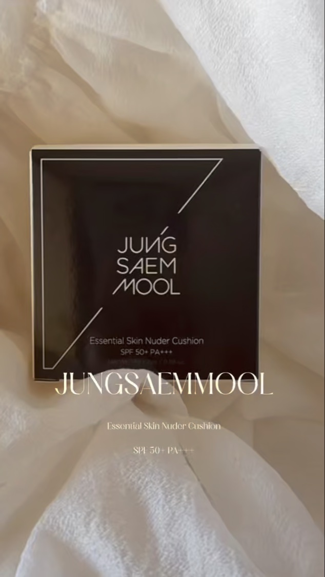 JUNGSAEMMOOL
@jsmbeauty_official_jp

“クッションの名家”ジョンセンムルから新しく登場したクッションタイプのチークが登場🩷
エッセンシャルスキンヌーダークッションとアーティストクッションブラッシュを一緒