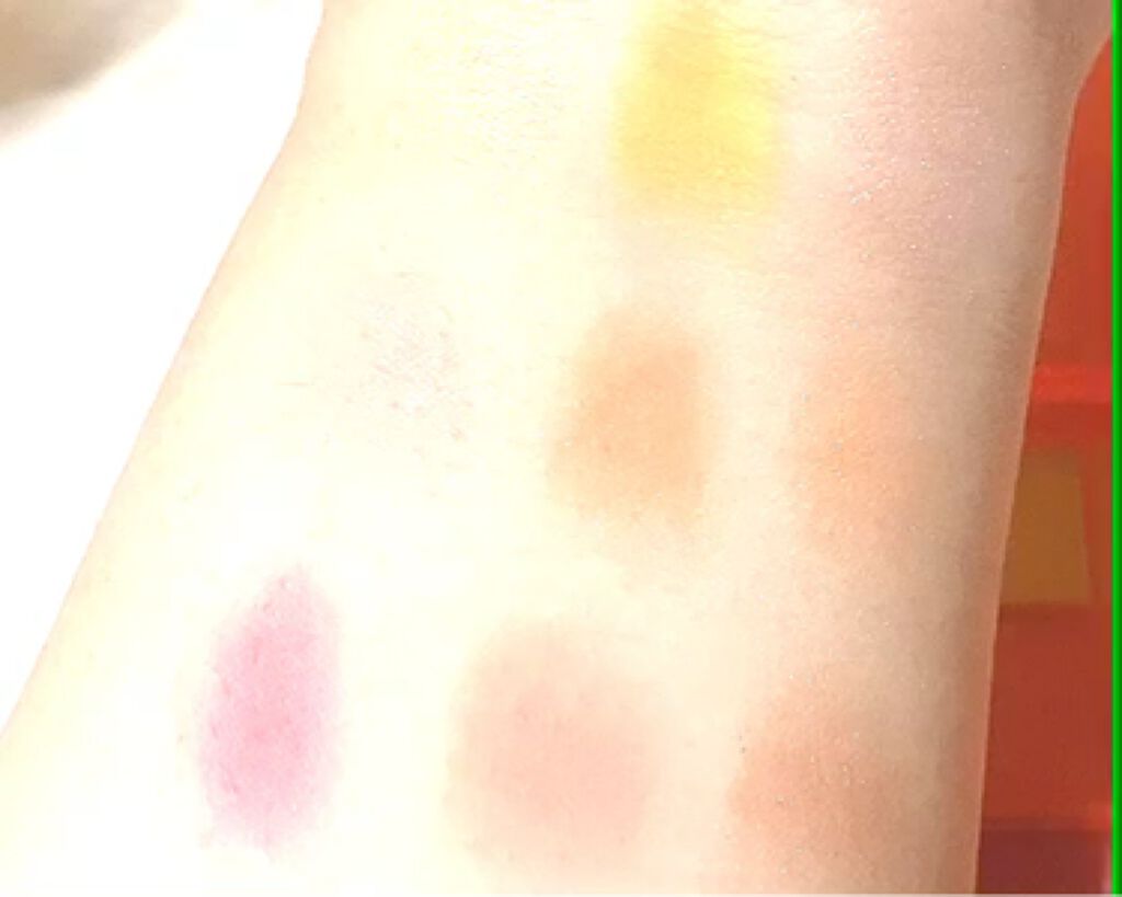 UR GLAM　BLOOMING EYE COLOR PALETTE/U R GLAM/アイシャドウパレットを使ったクチコミ（3枚目）