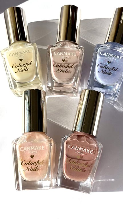 カラフルネイルズ/キャンメイク/マニキュアの人気ショート動画