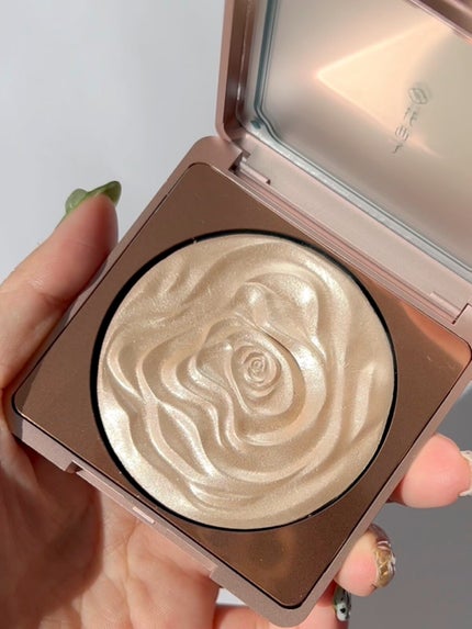 双花彫刻 ハイライト/花西子/パウダーハイライトの人気ショート動画