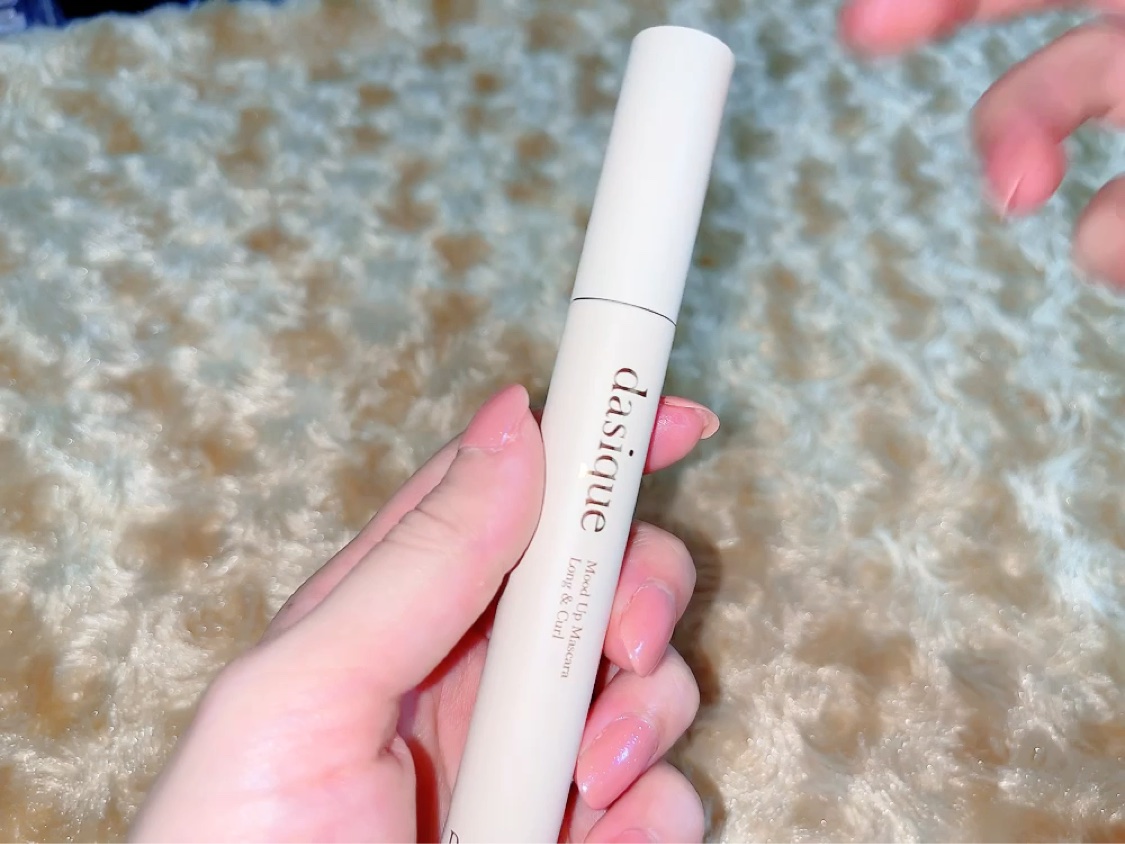 ムードアップマスカラ ロング&カール/dasique/マスカラの動画クチコミ3つ目