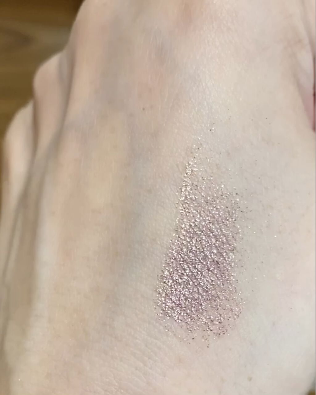 URGLAM　SPARKLE EYESHADOW/U R GLAM/単色アイシャドウを使ったクチコミ（3枚目）