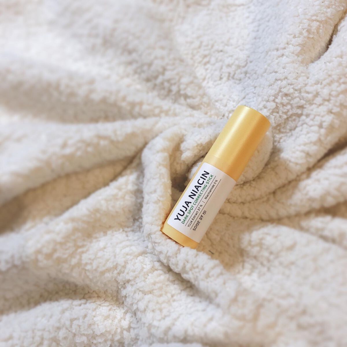 ゆずナイアシンダークスポットコレックティングスティック/SOME BY MI/美容液を使ったクチコミ（1枚目）