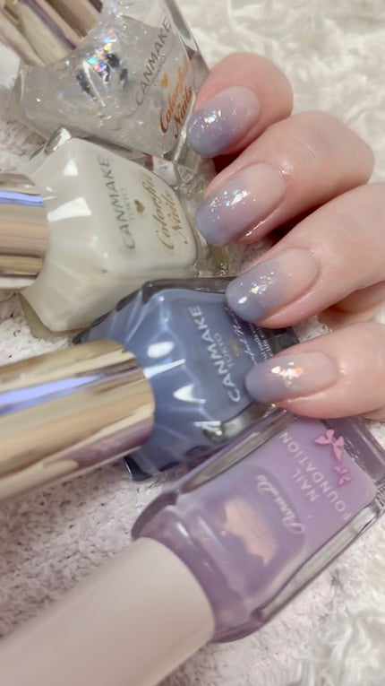 カラフルネイルズ/キャンメイク/マニキュアの人気ショート動画