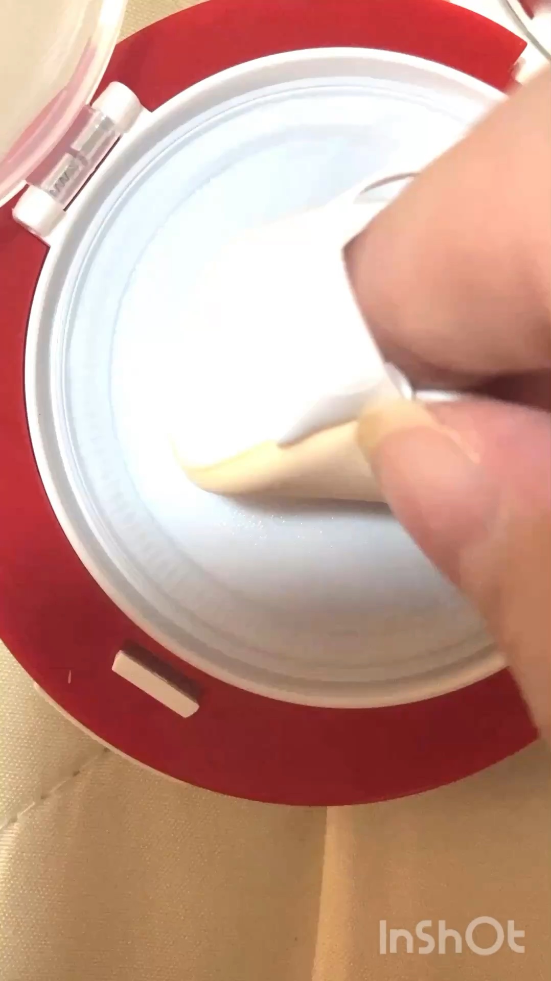 ビーベルベット セバムカットクッション/espoir/プレストパウダーの動画クチコミ4つ目