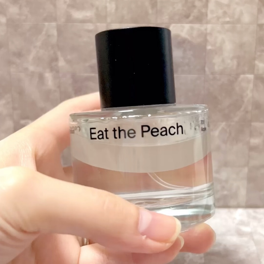 オードパフューム イートザピーチ/Addct/香水(レディース)を使ったクチコミ（3枚目）